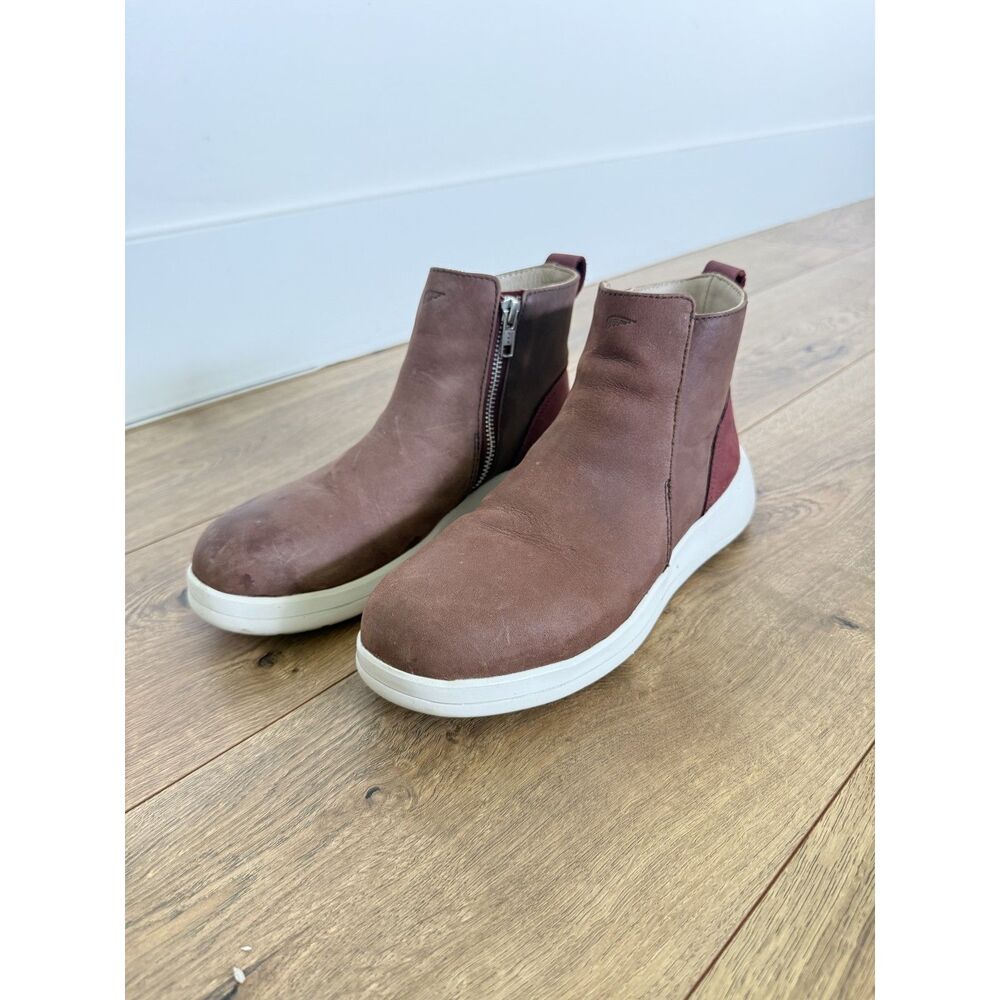 RED WING 7 Cross Lite Leather womens red leather zip boots safety bootie
